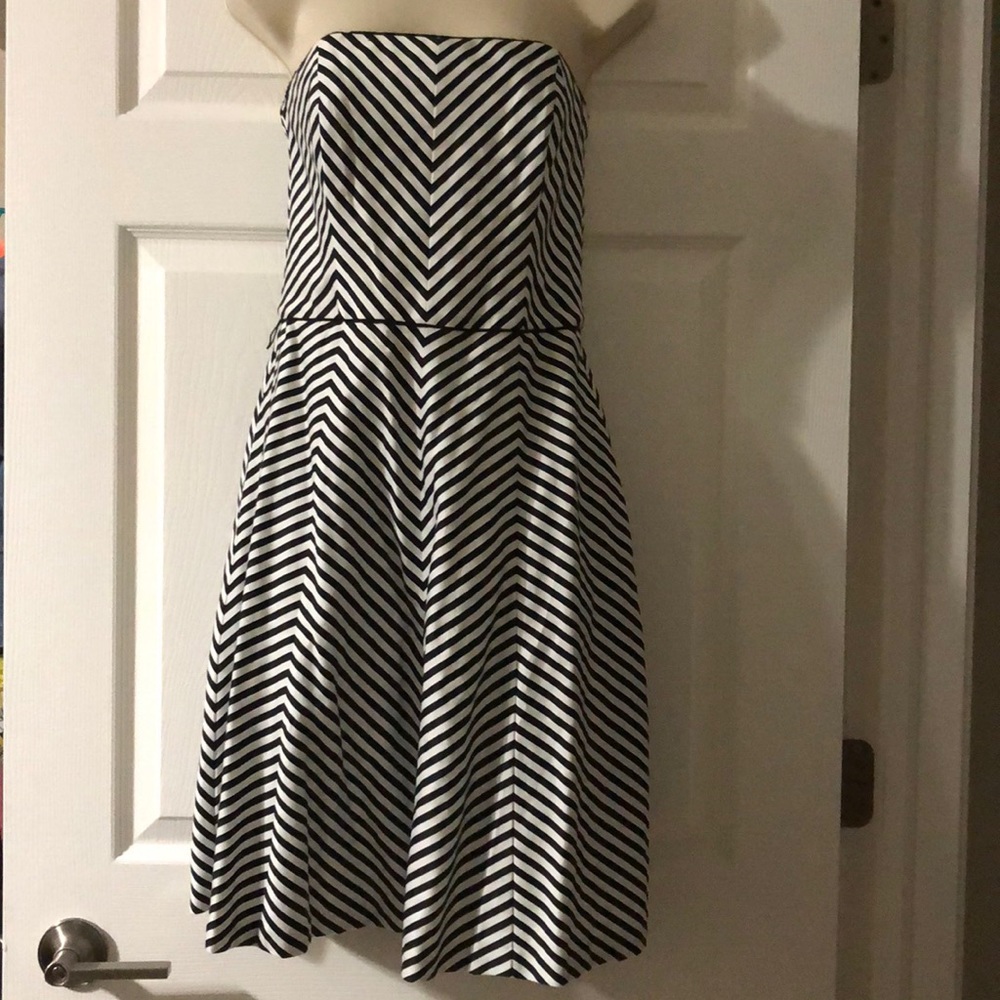 White House Black Market Strapless Dress